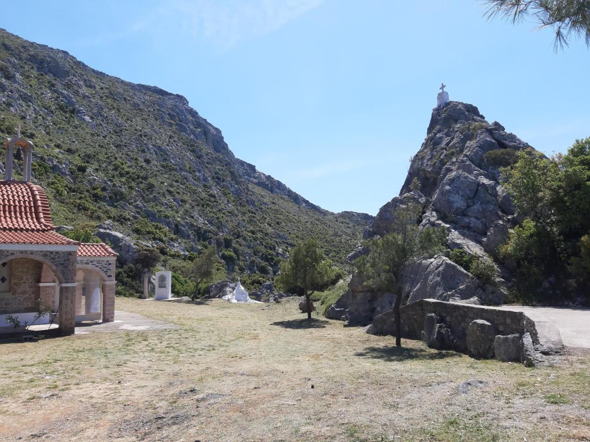 Villa Vagelis Mourteri Bagian luar foto